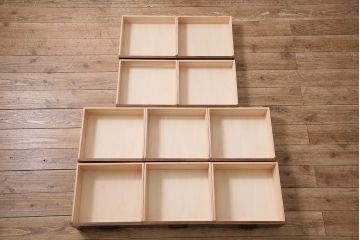 カタログ掲載品　ラフジュ工房オリジナル　縦型　和風　脚付きの10段チェスト(ハイチェスト、引き出し)(R-046297)