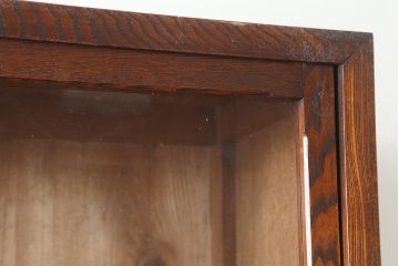 アンティーク家具　大正昭和初期　前面栗材　クリアガラス　濃い木味が魅力のレトロなガラス戸棚(収納棚、戸棚、キャビネット)(R-046308)