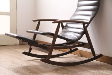 和製ヴィンテージ　昭和中期　松田家具　ブナ材　スタイリッシュなデザインの国産ロッキングチェア(チェア、アームチェア、ビンテージ)(R-046310)