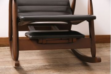 和製ヴィンテージ　昭和中期　松田家具　ブナ材　スタイリッシュなデザインの国産ロッキングチェア(チェア、アームチェア、ビンテージ)(R-046310)