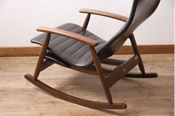 和製ヴィンテージ　昭和中期　松田家具　ブナ材　スタイリッシュなデザインの国産ロッキングチェア(チェア、アームチェア、ビンテージ)(R-046310)