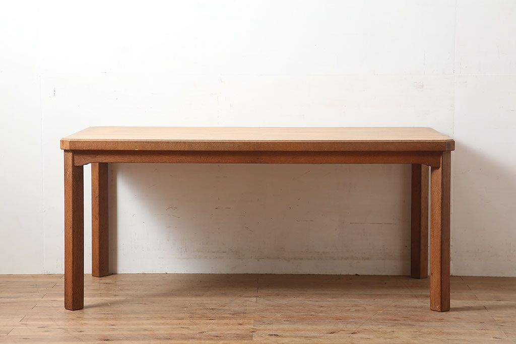 ビンテージ家具　ナラ材　ナチュラルスタイルに合うシンプルなダイニングテーブル(4人掛け、机)(R-046311)