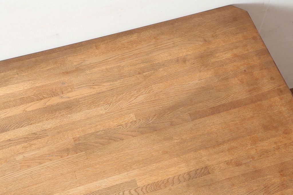 ビンテージ家具　ナラ材　ナチュラルスタイルに合うシンプルなダイニングテーブル(4人掛け、机)(R-046311)