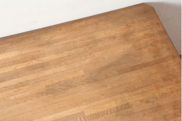 ビンテージ家具　ナラ材　ナチュラルスタイルに合うシンプルなダイニングテーブル(4人掛け、机)(R-046311)