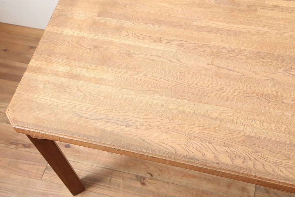 ビンテージ家具　ナラ材　ナチュラルスタイルに合うシンプルなダイニングテーブル(4人掛け、机)(R-046311)