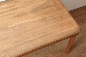 ビンテージ家具　ナラ材　ナチュラルスタイルに合うシンプルなダイニングテーブル(4人掛け、机)(R-046311)