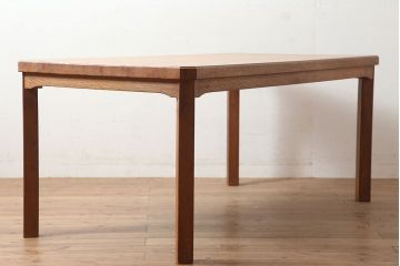 ビンテージ家具　ナラ材　ナチュラルスタイルに合うシンプルなダイニングテーブル(4人掛け、机)(R-046311)