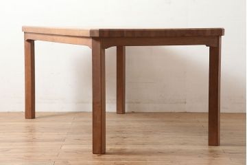 ビンテージ家具　ナラ材　ナチュラルスタイルに合うシンプルなダイニングテーブル(4人掛け、机)(R-046311)