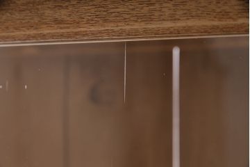 アンティーク家具　栓材　引き出し付き　ナチュラルスタイルにぴったりなガラスケース(ショーケース、店舗什器、陳列棚、飾り棚)(R-046316)