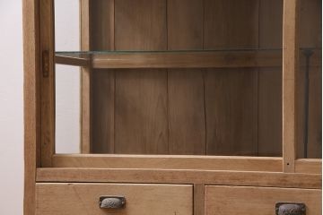 アンティーク家具　栓材　引き出し付き　ナチュラルスタイルにぴったりなガラスケース(ショーケース、店舗什器、陳列棚、飾り棚)(R-046316)