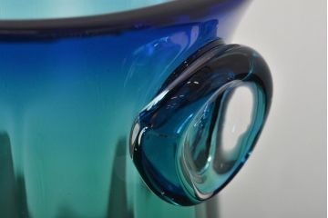 イタリア　ベネチアンガラス　ブルー・グリーン(青緑)　花瓶(サイン有、作家物、ヴェネチアングラス、グラデーション)フラワーベース　花器(R-046318)