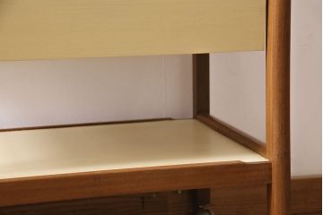 北欧ヴィンテージ家具　当店ペイント　チーク材　ナチュラルなカラーのトロリーワゴン(キッチンワゴン、サイドテーブル、ビンテージ)(R-046353)