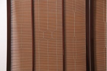 ビンテージ家具　漆塗り　波千鳥の図　凝ったつくりの四連折り畳み式パーテーション(衝立、仕切り)(R-046354)