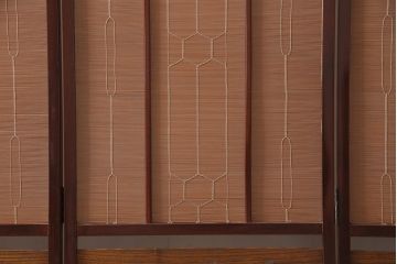 ビンテージ家具　漆塗り　波千鳥の図　凝ったつくりの四連折り畳み式パーテーション(衝立、仕切り)(R-046354)