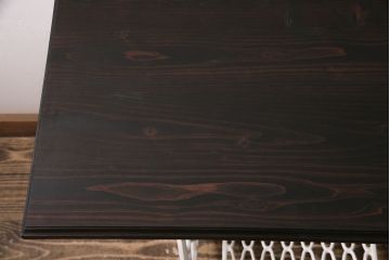 リメイク家具　シンガー社(SINGER)　ヒノキ材　ナチュラルなペイントミシンテーブル(シンガーミシン、サイドテーブル、カフェテーブル、ミシン台)(R-046362)