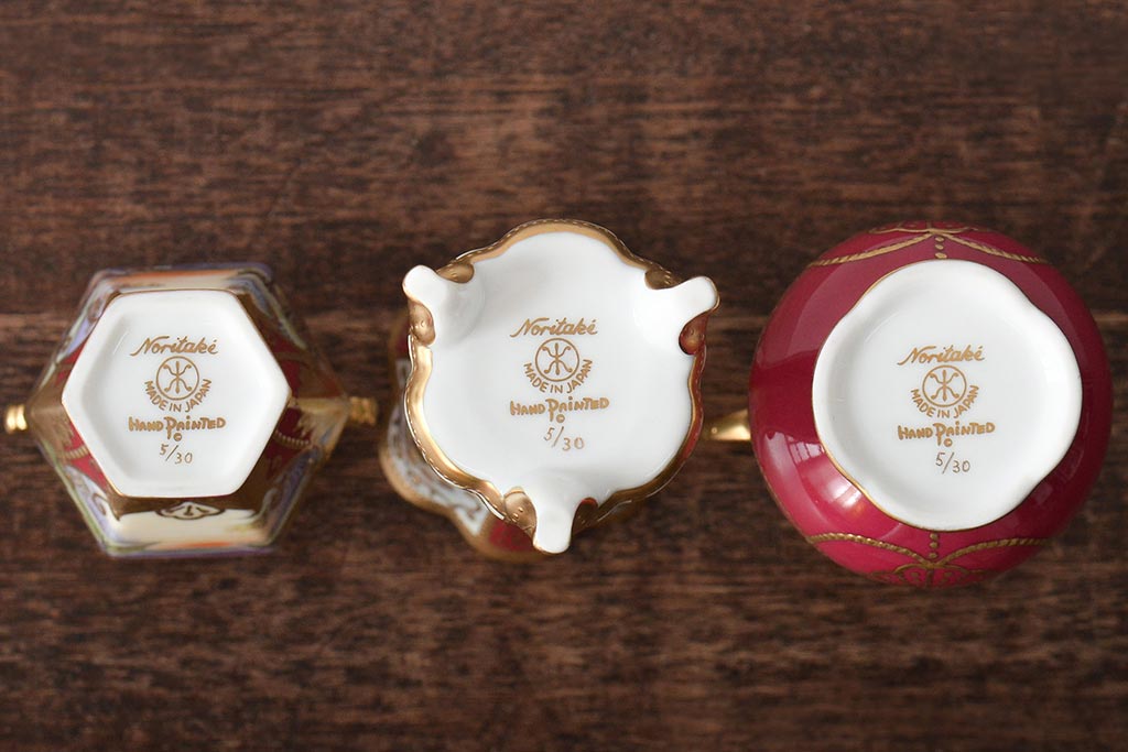 Noritake(ノリタケ)　HANDPAINTED　夕湖畔風景・薔薇(バラ)絵　花瓶3点　共箱(金彩、花器、フラワーベース)(R-046409)