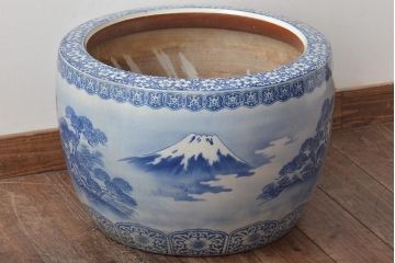 大正〜昭和初期　富士山・松・山水・桜の図　染付　瀬戸火鉢(鉢カバー、傘立て)(R-046419)