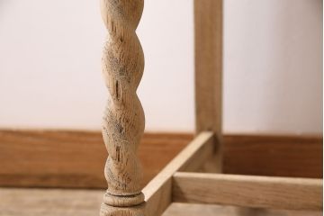 アンティーク家具　イギリスアンティーク　ストリップド(剥離)　オーク材　ツイストレッグのダイニングチェア(椅子)(R-046428)