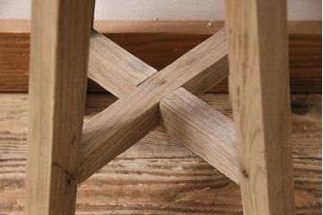 レトロ家具　ストリップド(剥離)　ナラ材　木の質感が味わい深い木製スツール(椅子、花台)(R-046431)