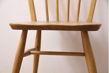 ヴィンテージ家具　ERCOL(アーコール)　ナチュラルビンテージのお部屋にぴったりなウィンザーチェア(ダイニングチェア、椅子、ウインザーチェア)(R-046435)