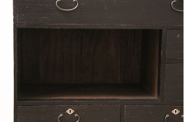 ビンテージ家具　昭和レトロ　桐材　黒の塗装と細身の引手がモダンな小箪笥(帳場箪笥、和タンス)(R-046438)