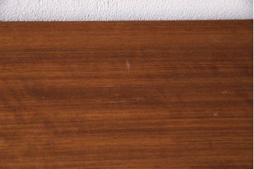 北欧ビンテージ　チーク材　ガラス戸のシンプルなサイドボード(キャビネット、本箱、飾り棚、カップボード)(R-046467)
