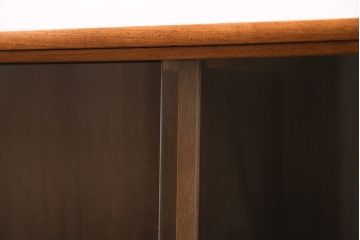 北欧ビンテージ　チーク材　ガラス戸のシンプルなサイドボード(キャビネット、本箱、飾り棚、カップボード)(R-046467)