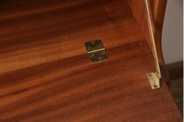 ヴィンテージ家具　北欧ビンテージ　チーク材　木の温もりとデザイン性を兼ね備えたライティングビューロー(簿記机、在宅ワーク、在宅用デスク)(R-046468)