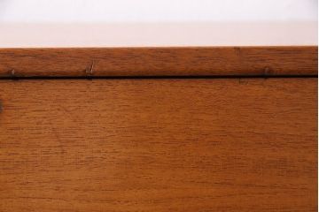 ヴィンテージ家具　北欧ビンテージ　チーク材　木の温もりとデザイン性を兼ね備えたライティングビューロー(簿記机、在宅ワーク、在宅用デスク)(R-046468)