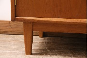 ヴィンテージ家具　北欧ビンテージ　チーク材　木の温もりとデザイン性を兼ね備えたライティングビューロー(簿記机、在宅ワーク、在宅用デスク)(R-046468)