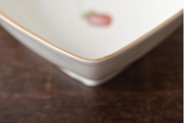 ウェッジウッド　WEDGWOOD　プレートなど4点(ワイルドストロベリー、SARAH、小物入れ、プレート、洋食器)(R-046473)