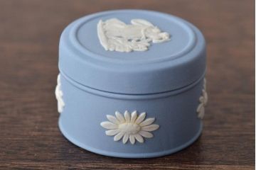 ウェッジウッド　WEDGWOOD　ジャスパー4点(プレート、小物入れ、小皿、大皿、洋食器)(R-046477)