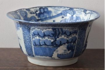 江戸期　古伊万里　鶴に梅　窓絵染付深鉢(深皿、和食器)(R-046482)