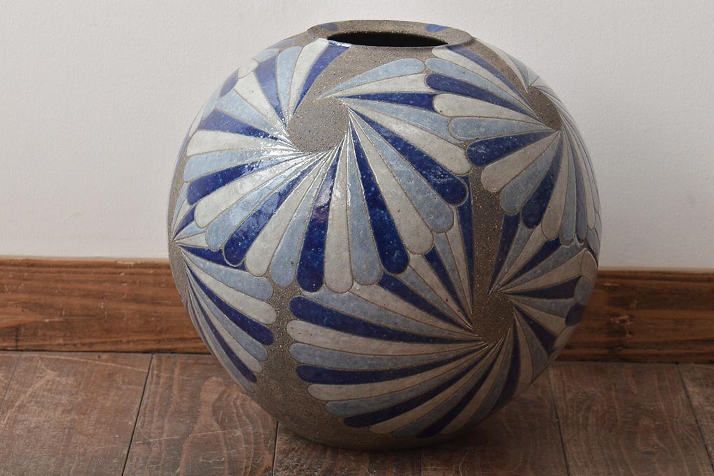 茶道具　益子焼　加守田章二作　茶碗　仕覆付　共布共箱　M　R7054 茶道具 益子焼 加守田章二作 茶碗 仕覆付 共布共箱 M