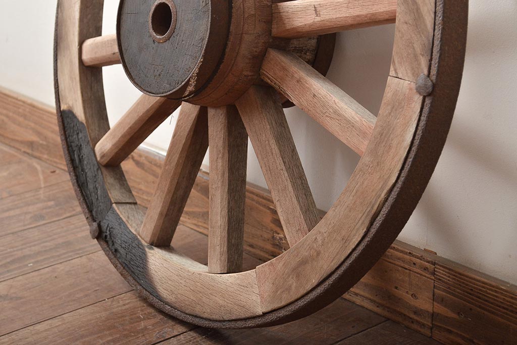 『持っている人は稀⁉️』大八車のハブ組立前の未使用品　木製のオブジェにどうぞ 持っている人は稀⁉️』大八車のハブ組立前の未