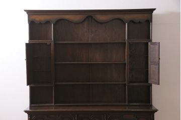 イギリスアンティーク　オーク材　シックで気品のあるキャビネット(サイドボード、棚、飾り棚、収納棚)(R-046499)
