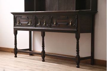 イギリスアンティーク　オーク材　シックで気品のあるキャビネット(サイドボード、棚、飾り棚、収納棚)(R-046499)