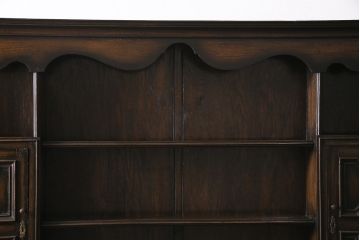 イギリスアンティーク　オーク材　シックで気品のあるキャビネット(サイドボード、棚、飾り棚、収納棚)(R-046499)