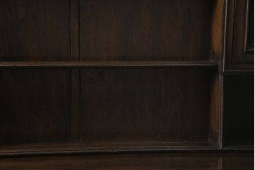 イギリスアンティーク　オーク材　シックで気品のあるキャビネット(サイドボード、棚、飾り棚、収納棚)(R-046499)