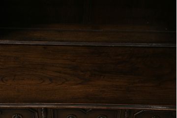 イギリスアンティーク　オーク材　シックで気品のあるキャビネット(サイドボード、棚、飾り棚、収納棚)(R-046499)