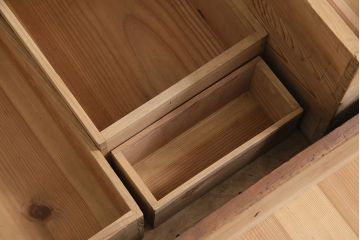 アンティーク家具　明治大正期　前面桐材　鋲金具が存在感のあるローボード(時代箪笥、ローチェスト、テレビ台)(R-046533)