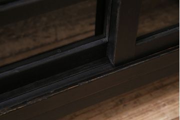 アンティーク家具　和製アンティーク　昭和初期　組子細工が映える脚付キャビネット(サイドボード、収納棚、戸棚)(R-046536)