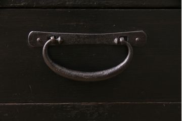 アンティーク家具　昭和初期　ペイント　脚付き　落ち着いた色合いが魅力の戸棚(収納棚、食器棚)(R-046537)