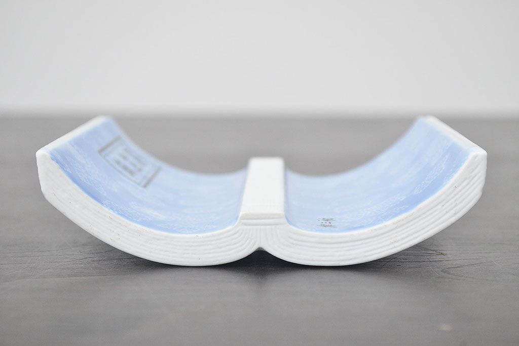 陶詞選　深川製　本の置物(染付、磁器、陶彩)(R-046583)