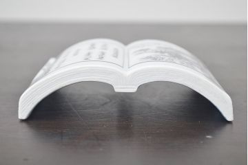 陶詞選　深川製　本の置物(染付、磁器、陶彩)(R-046583)