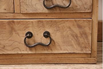 アンティーク家具　昭和初期　ストリップド(剥離)　味のある木肌が魅力の茶箪笥(飾り棚、収納棚)(R-046588)