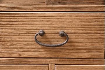 アンティーク家具　昭和初期　ストリップド(剥離)　桐材　可愛らしいサイズ感が魅力の小タンス(戸棚、収納棚、チェスト)(R-046589)