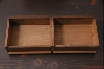 ヴィンテージ家具　ヨーロッパ　マホガニー材　小さなサイズが可愛らしい鏡付きの卓上小物入れ(鏡台、小物収納、小引き出し、ビンテージ)(R-046592)