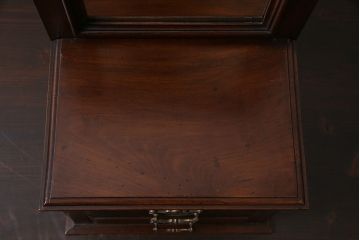 ヴィンテージ家具　ヨーロッパ　マホガニー材　小さなサイズが可愛らしい鏡付きの卓上小物入れ(鏡台、小物収納、小引き出し、ビンテージ)(R-046592)