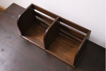 アンティーク家具　昭和中期　栓材　味わい深い木色が魅力的なブックスタンド(本立て)(R-046594)